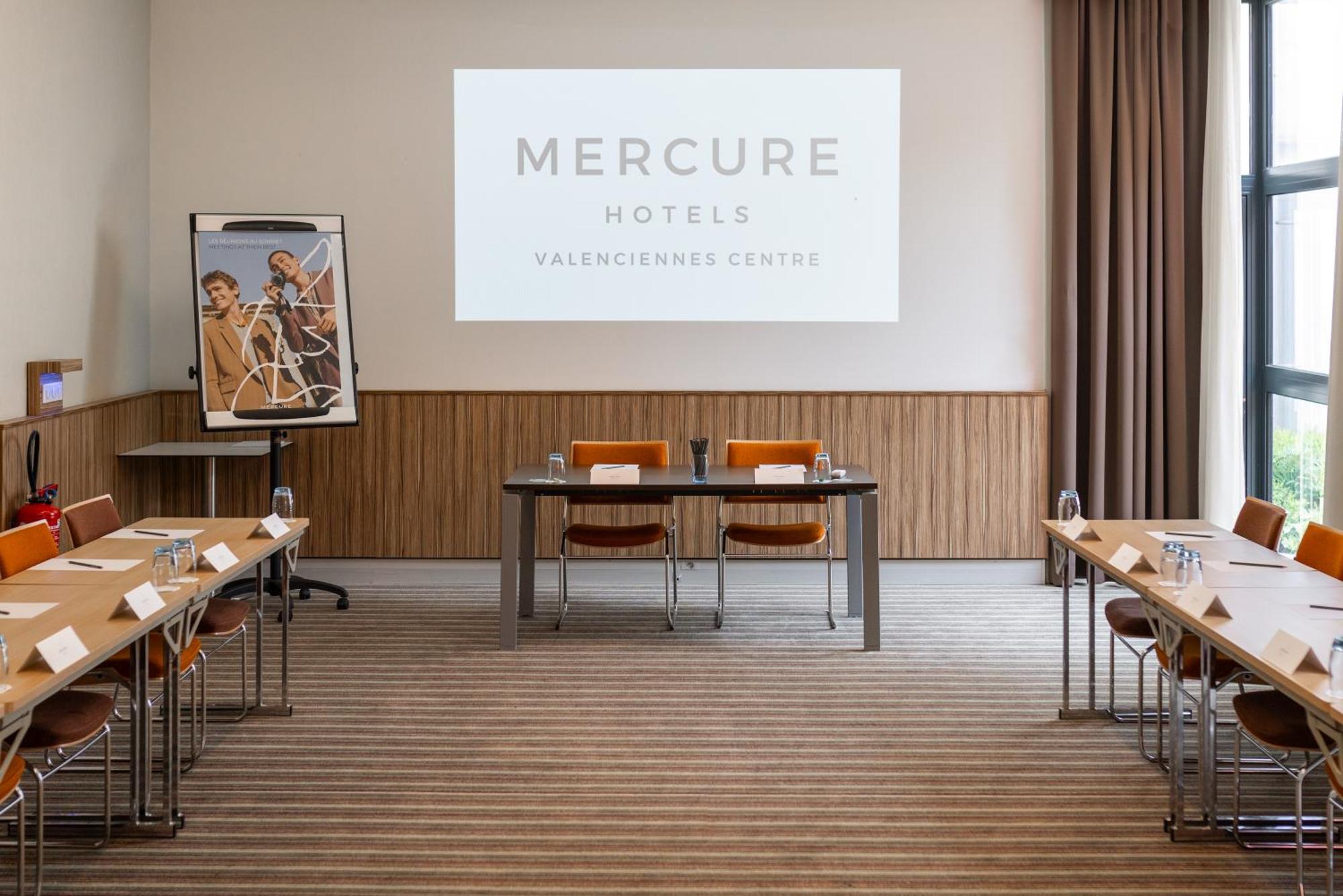 Mercure Valenciennes Centre Exterior foto