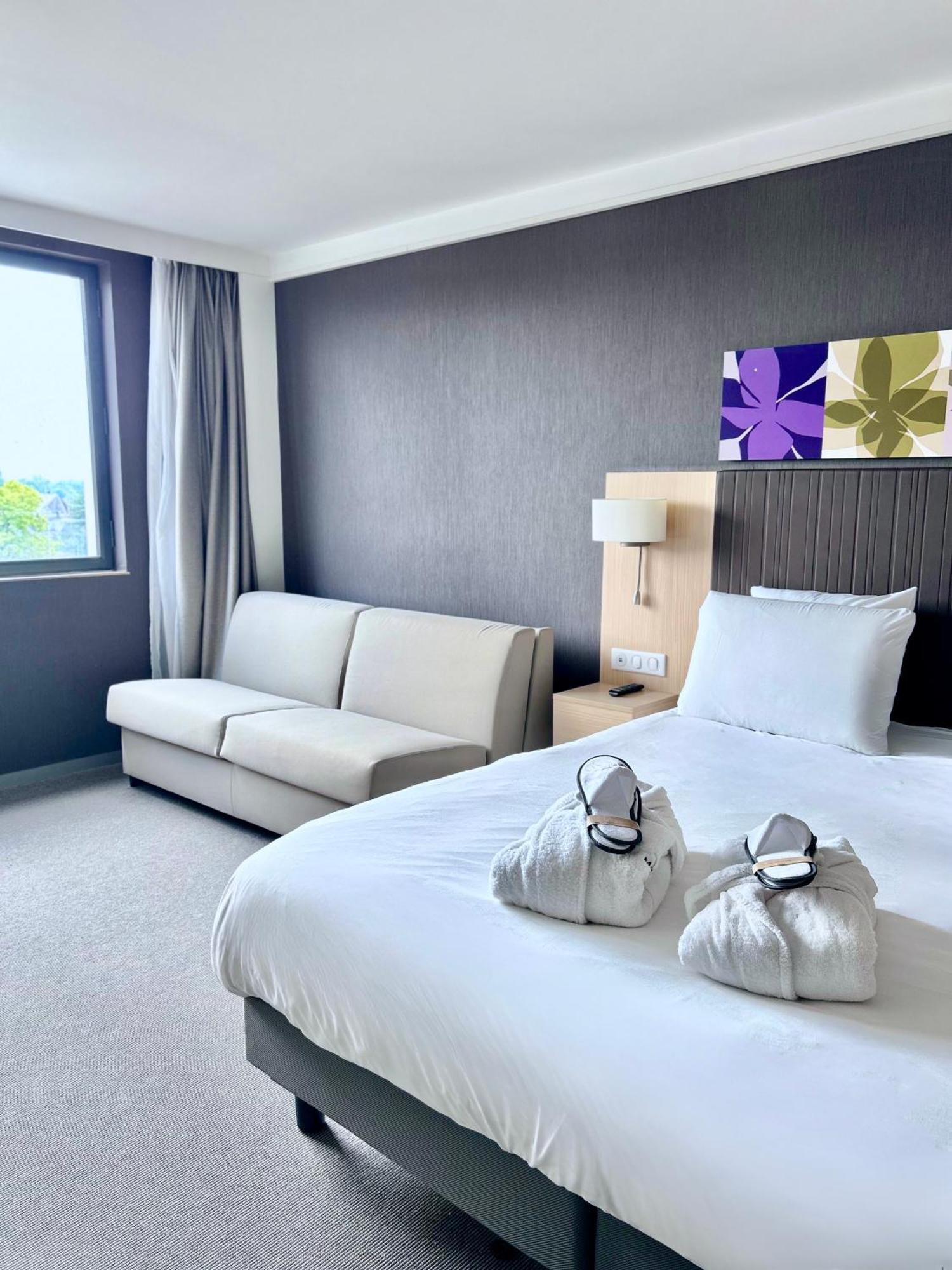 Mercure Valenciennes Centre Exterior foto